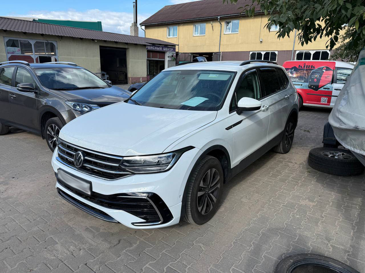 Volkswagen Tiguan R-Line 2022 после покраски переднего бампера